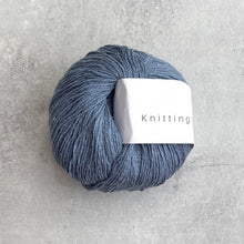 Načítať obrázok v galérii, Knitting for Olive Pure Silk | Dove Blue